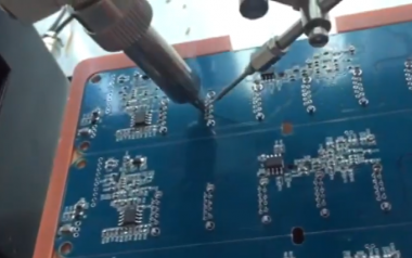 电动工具控制板自动焊锡机视频